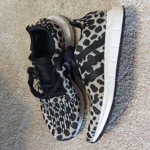 Women's Cheetah print Adidas